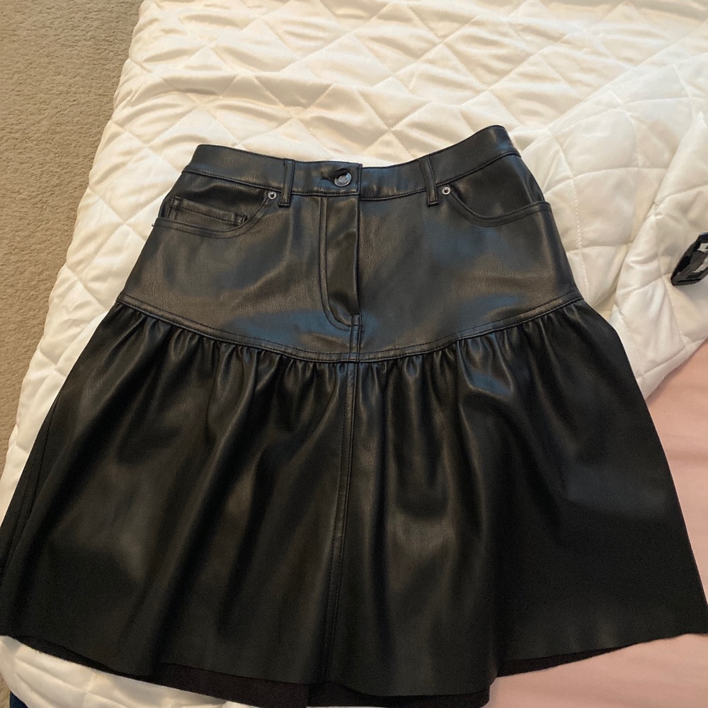 ZARA FAUX LEATHER SKIRT